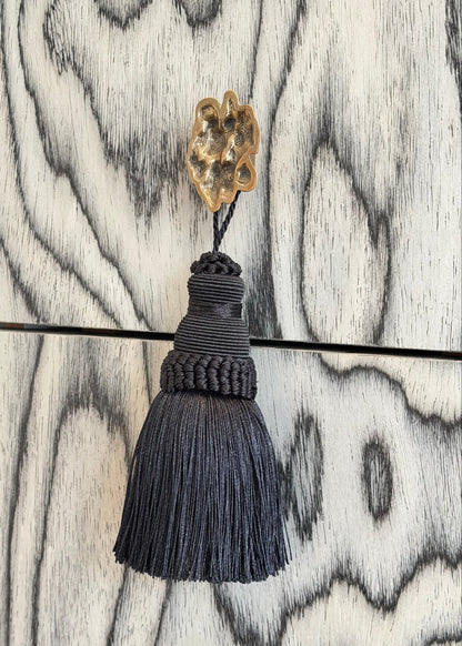The Furniture Tassel - Noir